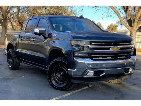 Used 2020 Chevrolet Silverado 1500 LTZ w/ LTZ Premium Package image 2