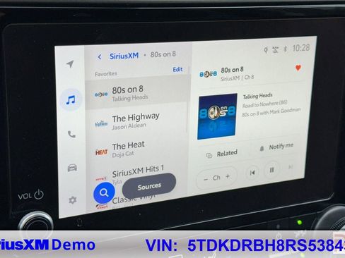 Used 2024 Toyota Highlander XLE image 38