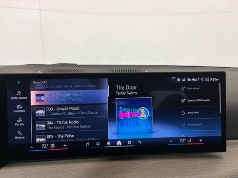 Used 2025 BMW 330i xDrive 330i xDrive w/ Convenience Package image 15