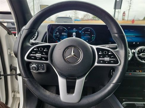 Used 2020 Mercedes-Benz GLB 250 4MATIC image 23