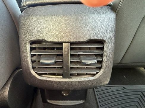 Certified 2019 Ford Fusion SE image 19