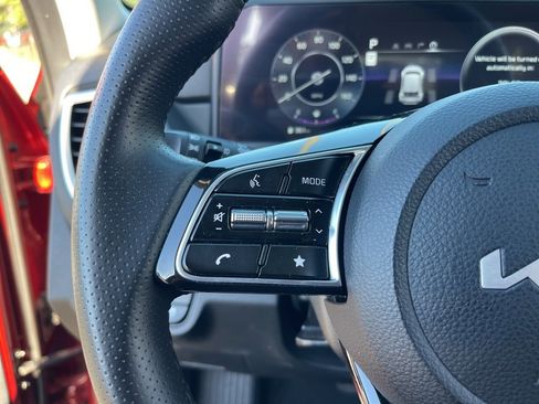 Certified 2024 Kia Seltos SX image 17