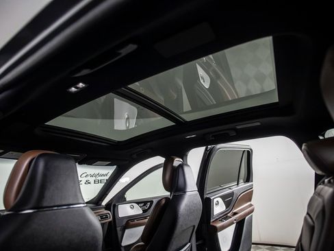 Used 2025 Lincoln Aviator Reserve w/ Equipment Group 201A image 25