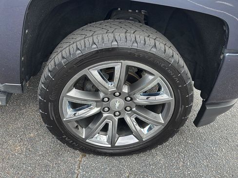 Used 2018 Chevrolet Silverado 1500 LTZ Z71 w/ Centennial Edition image 39