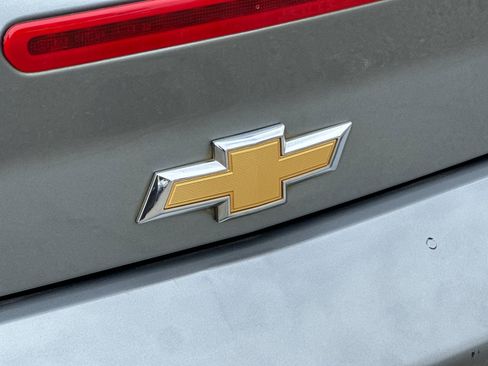 Used 2020 Chevrolet Camaro LT image 25