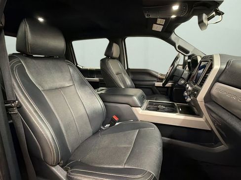 Used 2022 Ford F250 Lariat w/ Lariat Value Package AWD/4WD image 9