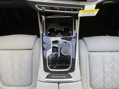 New 2026 BMW X5 sDrive40i w/ M Sport Package image 18