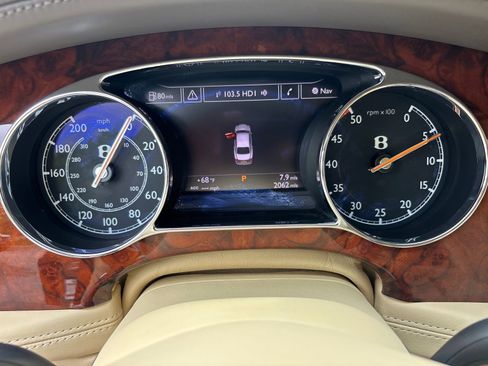Used 2011 Bentley Mulsanne RWD image 9