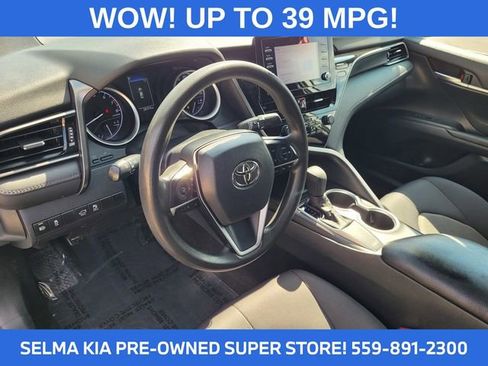 Used 2021 Toyota Camry LE image 7