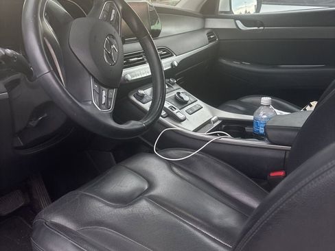 Used 2022 Hyundai Palisade SEL w/ Premium Package FWD image 3