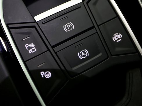 Used 2021 Lamborghini Urus image 29