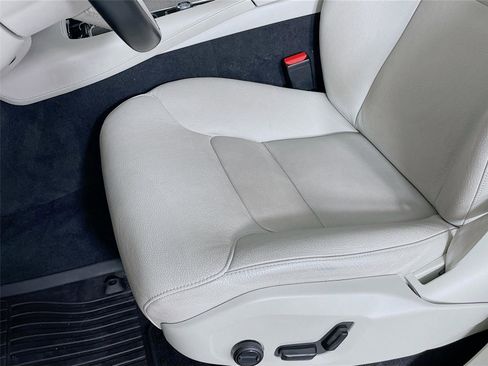 Used 2023 Volvo XC90 B6 Plus w/ Protection Package image 25