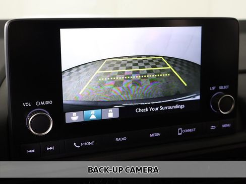 Used 2025 Honda CR-V LX image 4