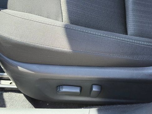 Used 2025 Nissan Altima 2.5 SV FWD image 5