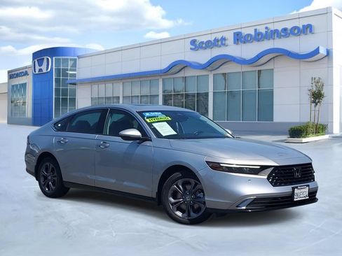 Certified 2024 Honda Accord EX-L image 1