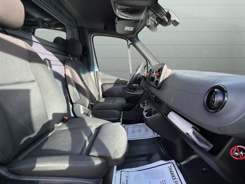 Used 2021 Mercedes-Benz Sprinter 144 Cargo image 19
