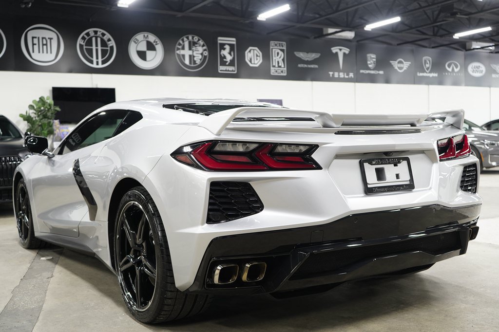Used 2020 Chevrolet Corvette Stingray Coupe w/ Z51 Performance Package RWD image 3