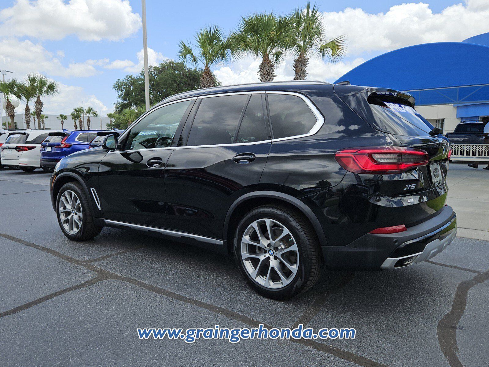 Used 2019 BMW X5 xDrive40i w/ Premium Package 2 AWD/4WD image 3