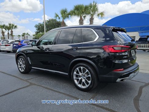 Used 2019 BMW X5 xDrive40i w/ Premium Package 2 AWD/4WD image 3