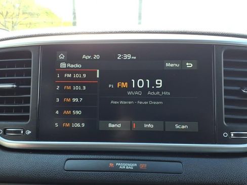 Used 2021 Kia Sportage LX image 16