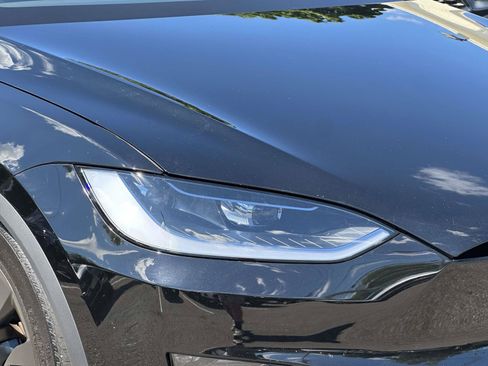 Used 2023 Tesla Model X AWD/4WD image 6