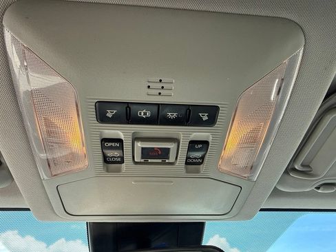 Used 2020 Toyota RAV4 XLE w/ Convenience Package FWD image 25