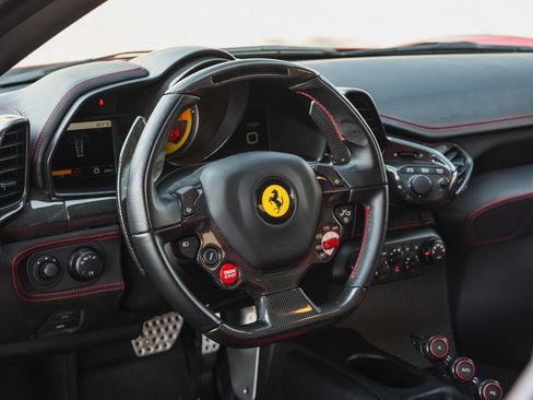 Used 2015 Ferrari 458 Speciale Coupe RWD image 43