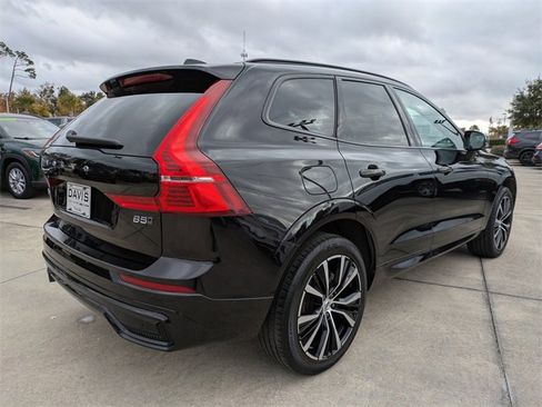 Used 2024 Volvo XC60 B5 Plus image 4