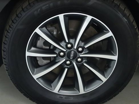 Used 2021 Lincoln Nautilus AWD image 37