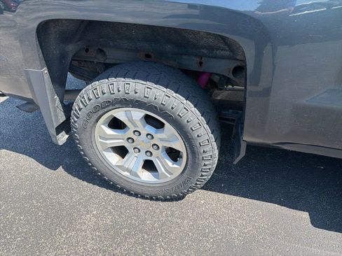 Used 2018 Chevrolet Silverado 1500 LT w/ All Star Edition image 4