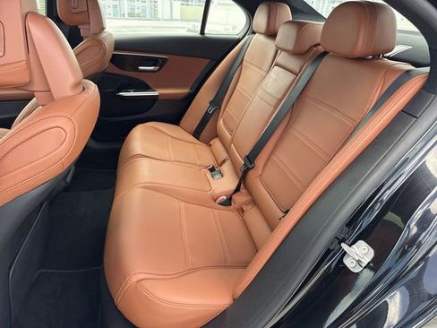 Used 2023 Mercedes-Benz C 300 Sedan image 23