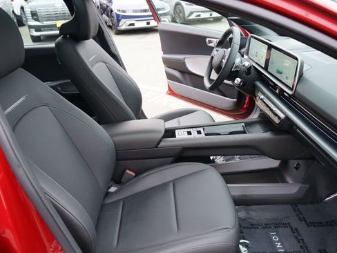 Certified 2025 Hyundai Ioniq 6 Limited image 21