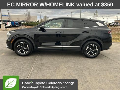 Used 2023 Kia Sportage LX AWD/4WD image 4
