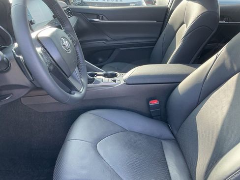Used 2024 Toyota Camry XSE image 8