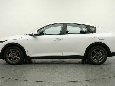 Used 2025 Kia K4 LXS image 5