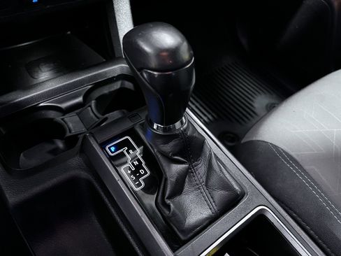 Used 2023 Toyota Tacoma TRD Off-Road image 19