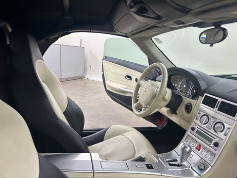 Used 2005 Chrysler Crossfire Limited image 18