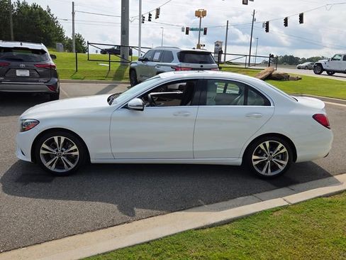 Used 2019 Mercedes-Benz C 300 Sedan image 4