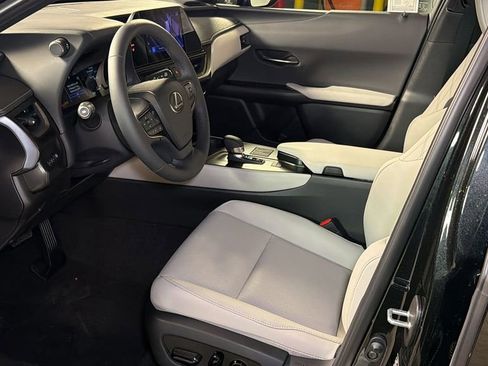 New 2026 Lexus UX 300h AWD image 15