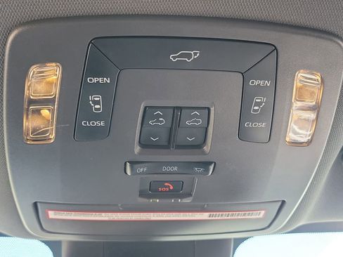 Used 2021 Toyota Sienna XSE w/ XSE Plus Package image 29