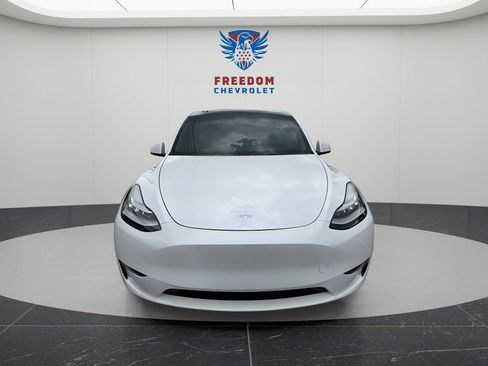 Used 2023 Tesla Model Y Long Range AWD/4WD image 9