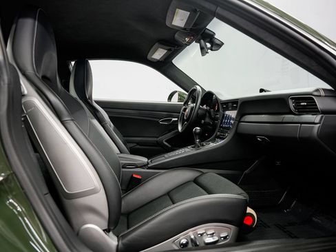 Used 2019 Porsche 911 GT3 RWD image 28