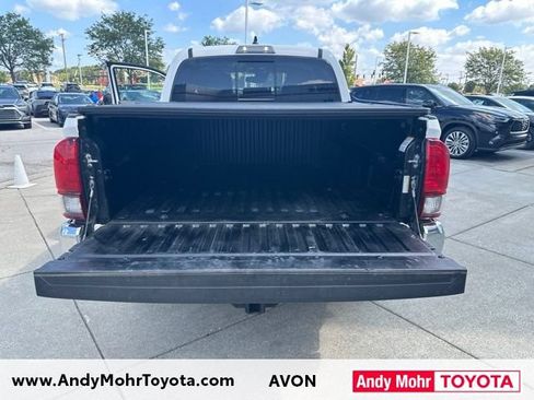 Used 2023 Toyota Tacoma SR5 AWD/4WD image 34