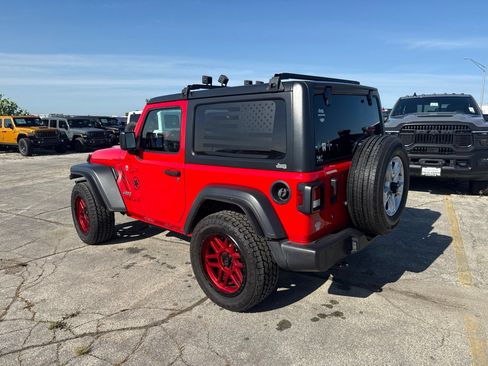 Used 2018 Jeep Wrangler Sport AWD/4WD image 8