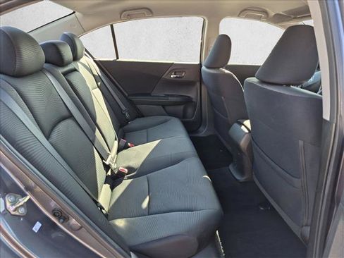 Used 2017 Honda Accord LX image 18