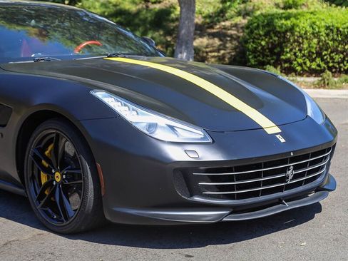 Used 2017 Ferrari GTC4Lusso AWD/4WD image 29