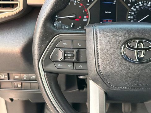 New 2026 Toyota Tundra SR5 w/ SR5 Convenience Package AWD/4WD image 19