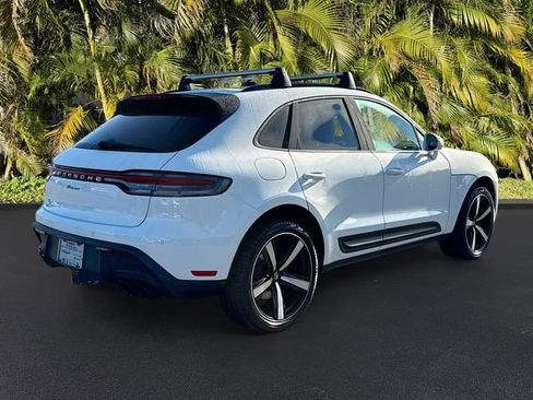 Used 2024 Porsche Macan AWD/4WD image 5