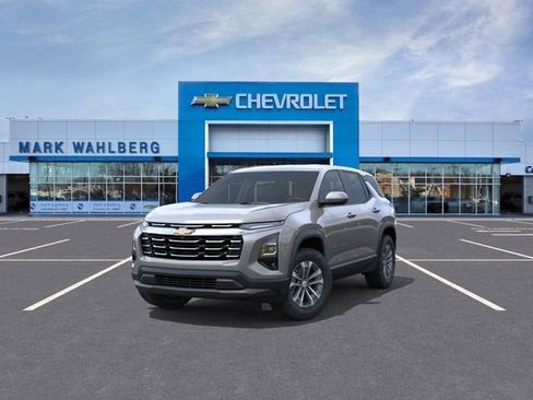 New 2026 Chevrolet Equinox LT w/ Convenience Package II AWD/4WD image 8