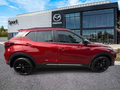 Used 2024 Nissan Kicks SR w/ SR Premium Package FWD image 2
